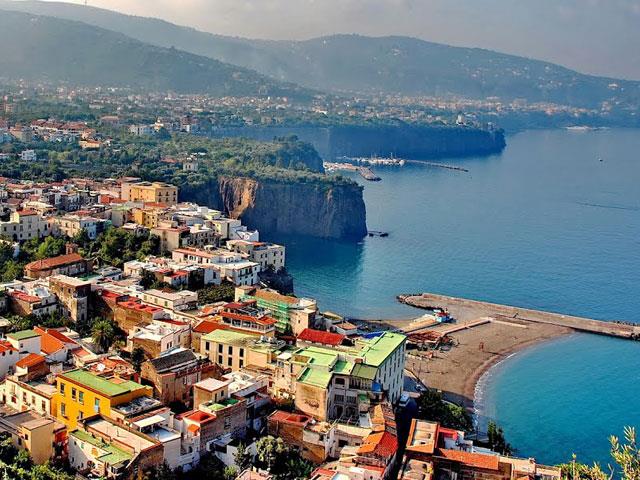 Amalfi Kıyıları & Sorrento Turu
